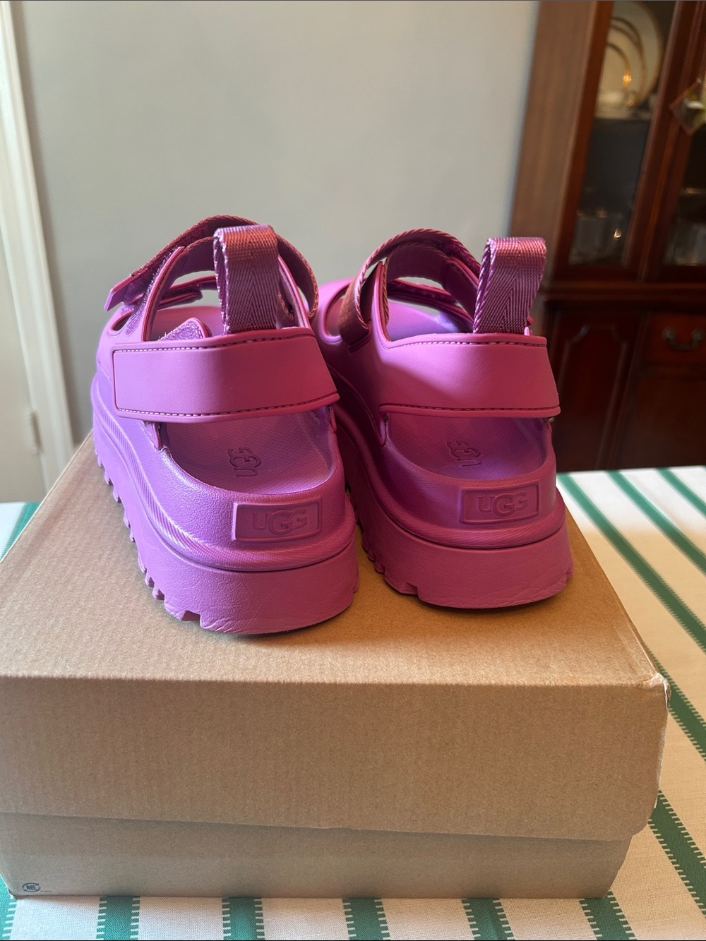 UGG Pink Platform Sandal - Picture 4 of 10